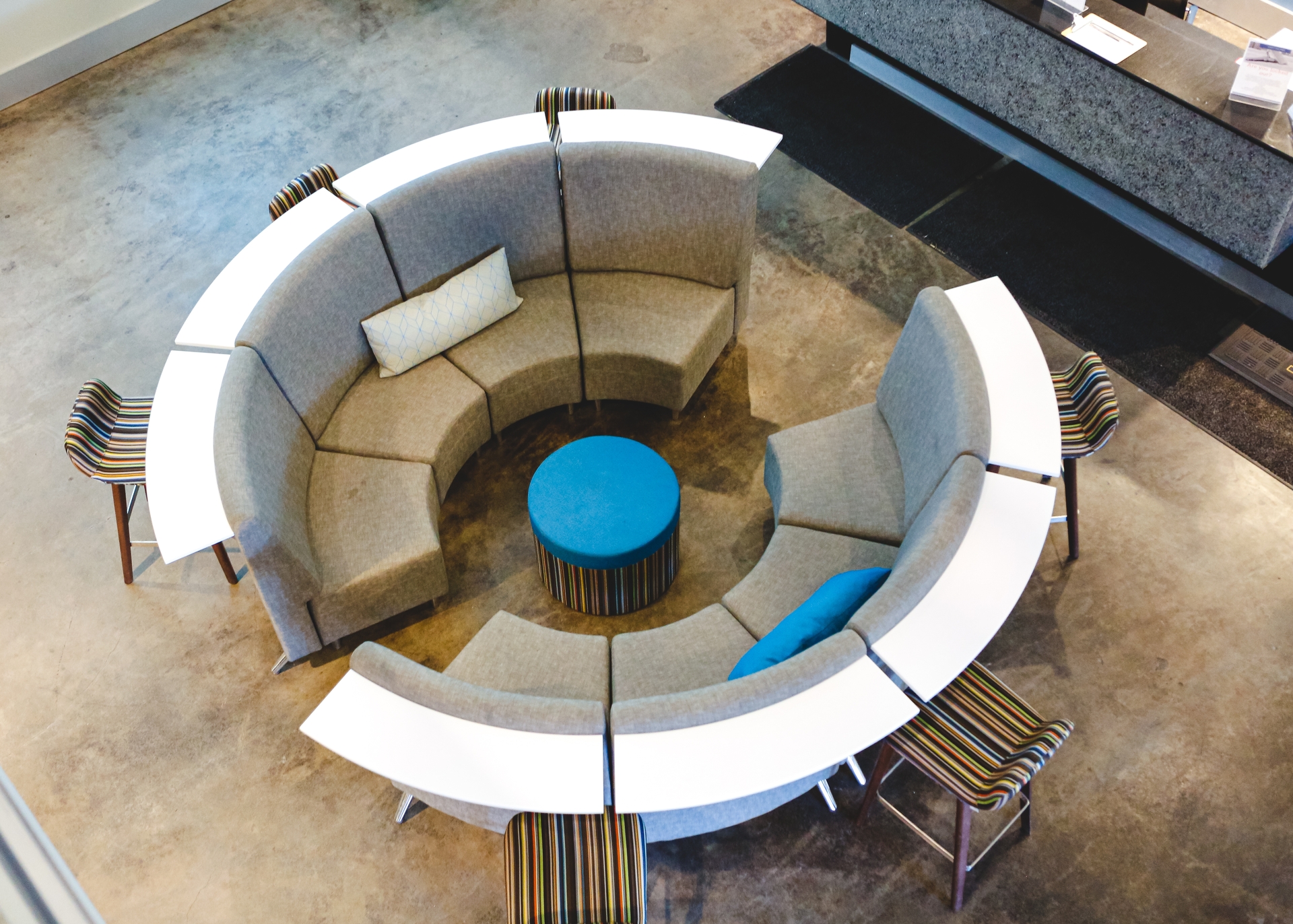 seating area 2025 01 08 11 38 49 utc